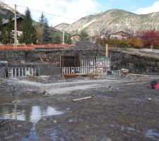 La maison commence &agrave; sortir de terre