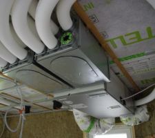 Caissons de distribution et échangeur
VMC double flux zehnder Comfoair 200