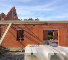 Corniches sur la maison