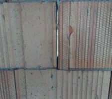 Vue rapprocher de ce defaut de maconnerie. Prise de contact avec Lycene pour leur demander de corriger