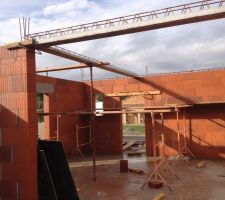 25/11/2014: pr&eacute;paration du plancher de l?&eacute;tage