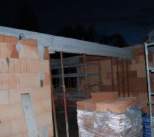 Poutre centrale (au niveau du bureau et garage)