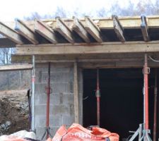 Preparation de la dalle avec balcon au dessus du garage