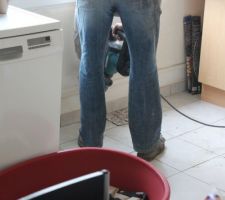 Pr&eacute;paration pour l?&eacute;vacuation des eaux us&eacute;es de la futur cuisine