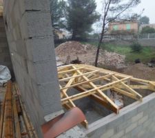 Charpente sur l'extension de la maison
