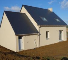 Travaux de terrassement extérieur arrière maison