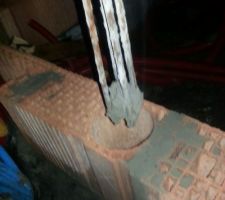 Mise des ferraillesdans le mortier pour ne pas utiliser de scellement chimique