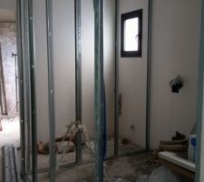 Cloison Sdb enfants / couloir