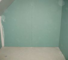 Salle de douche du niveau parental