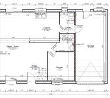 Nouveau plan proposé pour être conforme aux exigences de la DDT.
On perd le mur en brique entre le garage et la maison