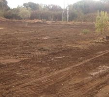 Terrain apr&Atilde;&uml;s un bon netoyage