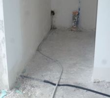 Arrivée de gaz de la cuisine qui passera dans la chape