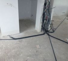 Réseau électrique qui passera dans la chape