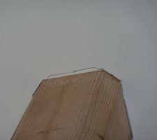 Fissures plafond salon.