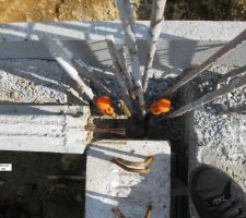 Sur le DTU, les ferrailles devraient avoir une longueur minimum de 50 cm, le constat est tout autre