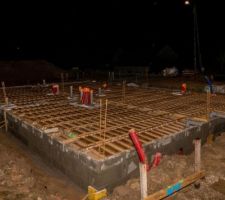 Poutrelles et hourdis bois posés pour le coulage de la dalle sur RDC