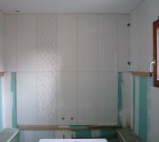 La suite du carrelage.