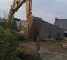 Avant de construire, il faut d&eacute;truire