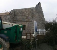 Fa&ccedil;ade avant. Vue du garage.