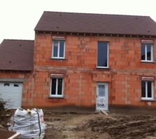 La menuiserie posée, même la porte de garage