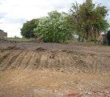 élimination d'une partie des  terres du terrassement