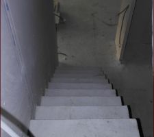 Escalier accès 1er étage