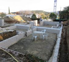 Les ouvriers se sont déjà installés sur la future terrasse