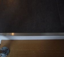 Corni&egrave;re de finition .