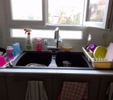 Ma fameuse cuisine (comme mes filles me le disent "c'est bon maman t'es contente de ta Grande Cuisine")
Il est top mon mitigeur