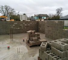 &Eacute;l&eacute;vation des murs du RDC