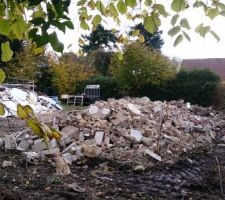 Suite du terrassement et Démolition : Ce qu'il reste de l'atelier