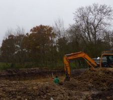 Fondations : Fouilles maison (merci à notre voisin Rodolphe pour les photos)