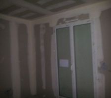 Bandes au niveau chambre d'ami RDC
