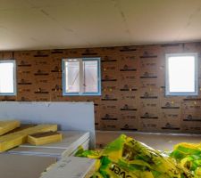 Isolation et place sur les murs donnant sur l'extérieurs