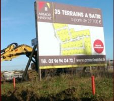 Pancarte intall&eacute;e