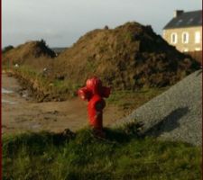 &ccedil;a avance!! d&eacute;pot de graviers