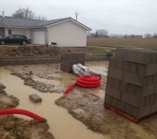 Fondations et terrassement finis, pose du vide sanitaire