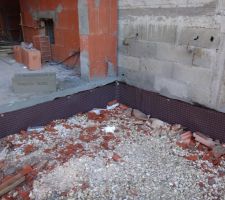 Drainage p&eacute;riph&eacute;rique cot&eacute; Sud (Garage)