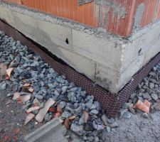 Sortie Drainage p&eacute;riph&eacute;rique cot&eacute; Nord (Garage)