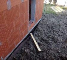 Sortie Drainage p&eacute;riph&eacute;rique cot&eacute; Nord (Garage)