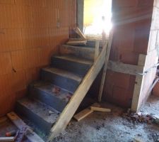 Escalier accès Maison/Garage
