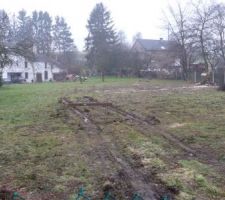 L'implantation de la maison, vu du côté nord/est.