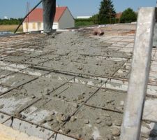 R&eacute;alisation DE LA DALLE DE L ETAGE.

DEGUELLASSE TOUT SIMPLEMENT.