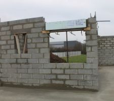 Fen&ecirc;tre cuisine et cellier