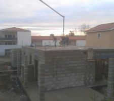 Coffrage, ferraillage et coulage de la 2e dalle.