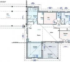 Plan de la maison avec les normes sismiques (2 joints de dilatation et 6 poteaux??!!)