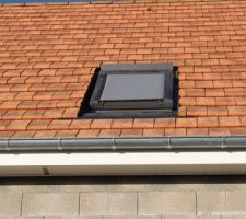 Détail fenêtre de toit ROTO