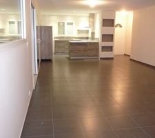 Cuisine pos&eacute;e