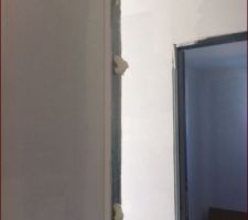 Rebouchage des trous avant de poser les portes int&eacute;rieures !