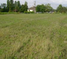 TERRAIN DE 1500m2